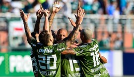 Palmeiras supera expulsão e vence Ceará