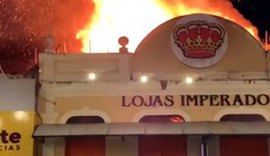 Incêndio atinge Lojas Imperador, no Centro de Maceió