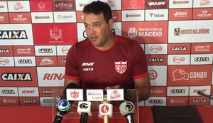 Fernandes tem 11 jogos para salvar CRB