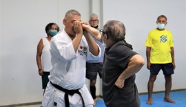 Sesc Alagoas promove aulas de caratê para idosos
