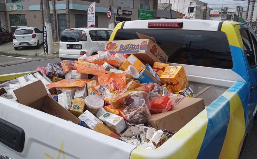 Vigilância Sanitária apreende 450 kg de produtos vencidos e adulterados na Levada