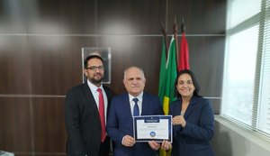 UNINASSAU recebe selo 'Universidade amiga da Justiça Eleitoral'
