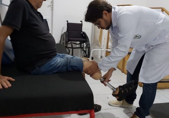 Programa de acompanhamento para pacientes amputados é realizado em Maceió