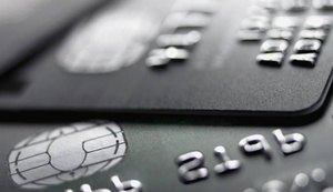 Golpes com cheques e cartões prejudicam 11% das pequenas empresas