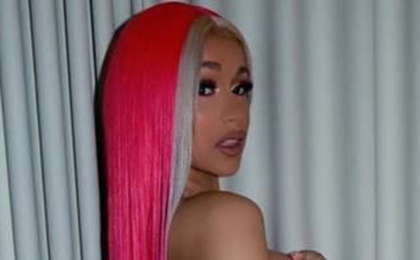 Cardi B diz que drogou e roubou homens para 'sobreviver'