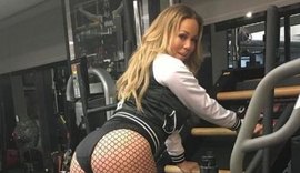 Mariah Carey causa alvoroço na internet ao malhar decotada e de salto