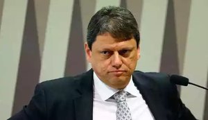 Tarcísio irrita apoiadores de Bolsonaro ao negar ser 'bolsonarista raiz'