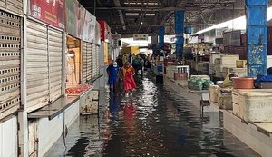 Bairros de Maceió registram alagamentos por conta das chuvas desta quinta (27)
