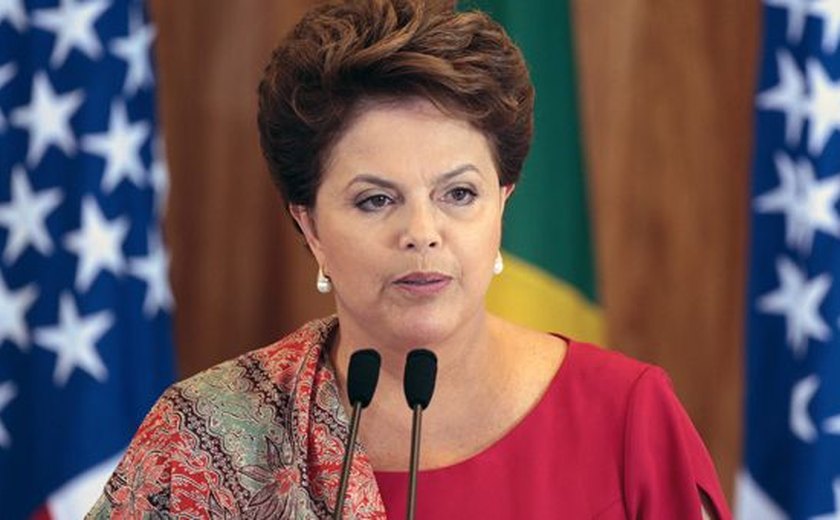 Dilma Rousseff diz que privatização da Eletrobras é ameaça; Maia rebate