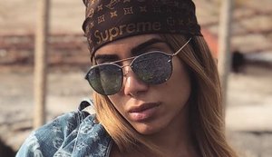 Jornalista expõe Anitta em biografia: 'Pega geral, homem e mulher'