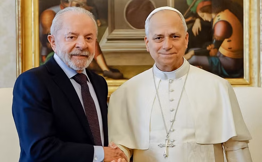 Lula se encontra com papa Leão XIV no Vaticano, fala sobre a fome e faz convite para a COP 30