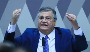 Dino rebate críticas da oposição sobre atuação no 8 de janeiro