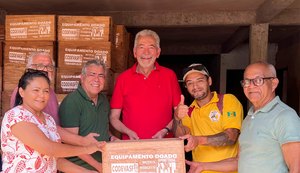 Paulão destina emenda para fortalecer cadeia produtiva de mel e própolis vermelha em Alagoas
