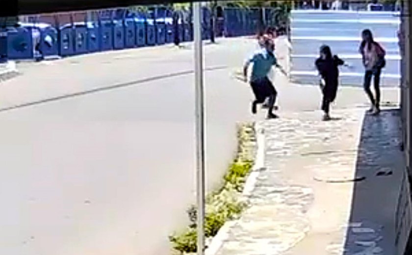 Polícia Civil investiga tentativa de assalto a estudantes no bairro do Poço, em Maceió