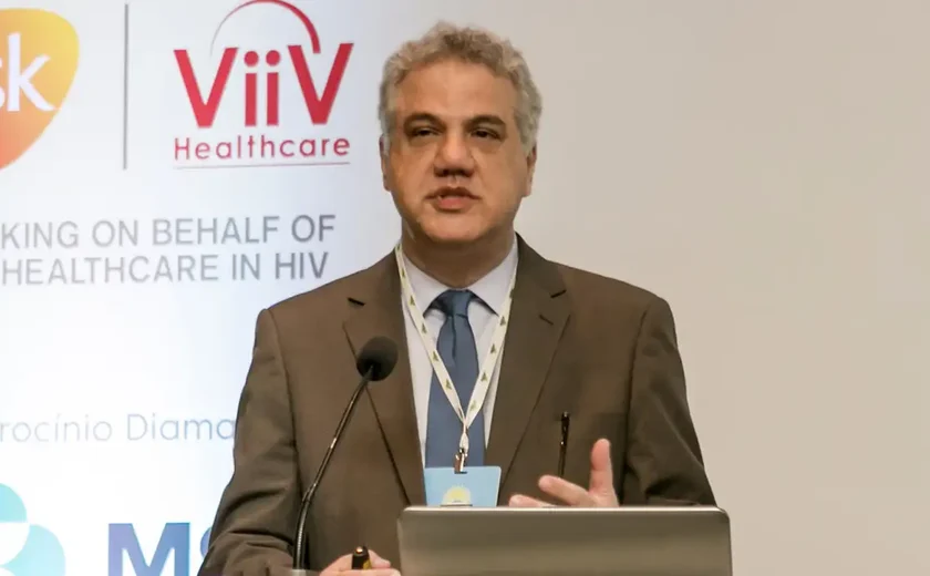 Covid-19 não desapareceu e casos continuam ocorrendo, alerta médico