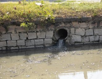 AL: 389 mil domicílios despejam esgoto em fossas rudimentares, valas ou diretamente em lagos, rios e no mar