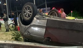 Motorista com sinais de embriaguez capota o carro na Rota do Mar