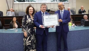 Procurador de Justiça Walber Valente recebe Título de Cidadão Alagoano em sessão solene