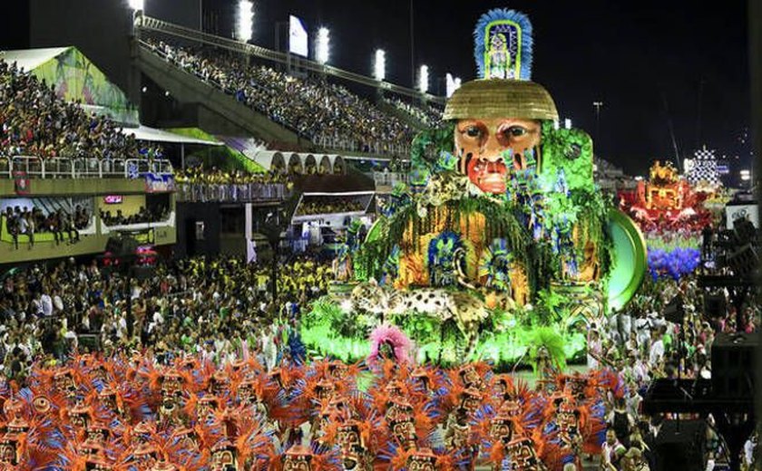 Mangueira é a campeã do carnaval carioca de 2019