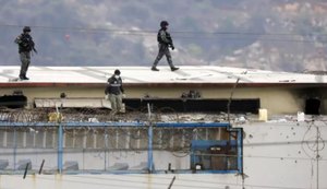Rebelião em prisão deixa cerca de 43 detentos mortos no Equador