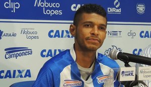 Volante Pio é apresentado e CSA ainda procura um atacante