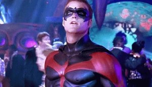 Astro de Batman deixa carreira de lado e leva vida como pizzaiolo