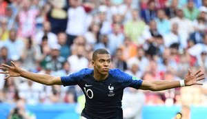 Mbappé teria jogado semi e final da Copa com três vértebras lesionadas