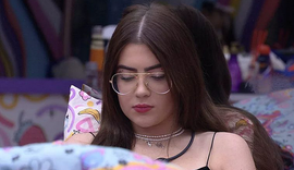 Prestes a ser eliminada, Jade se vê isolada dentro do BBB22