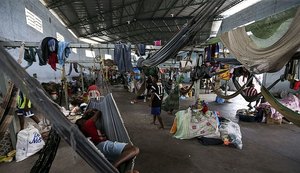 'Invisíveis em vida e em morte': país não sabe quantos imigrantes morreram por covid