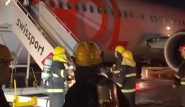 Avião colide com carro em pista do Aeroporto do Galeão