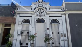 Prêmio Confradrag 2025 celebra arte e resistência drag no Theatro Homerinho