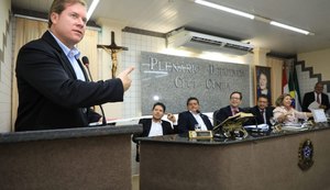 Deputado federal Marx Beltrão recebe homenagem em Igreja Nova
