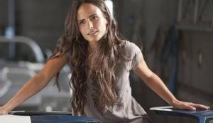 Atriz 'brasileira' Jordana Brewster anuncia volta para 'Velozes e Furiosos'