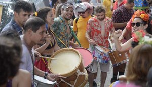 Com novos casos de Covid-19, Rio cancela blocos de rua no carnaval