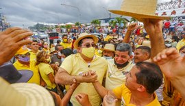 G.G inicia campanha à reeleição com adesivaço na feira livre de Rio Largo