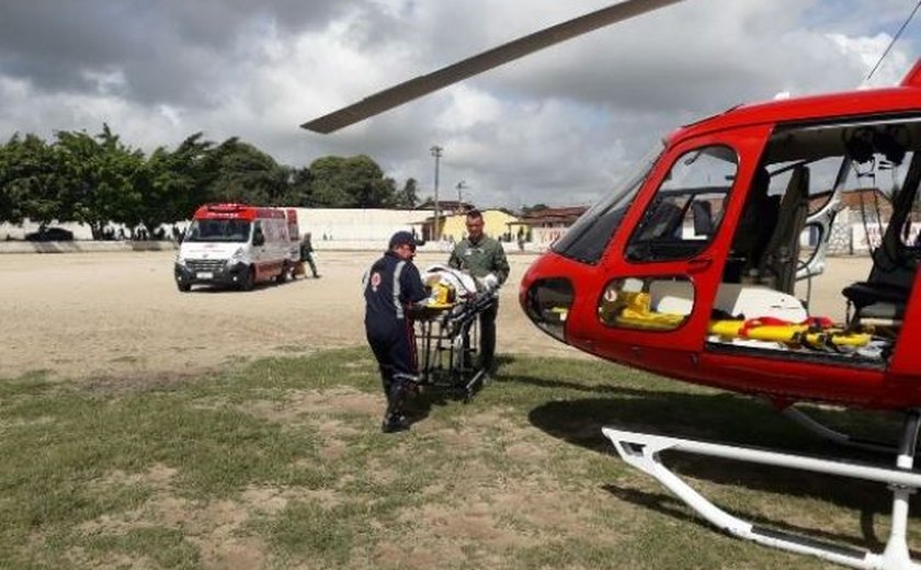Samu Aeromédico resgata vítima de arma branca em Atalaia