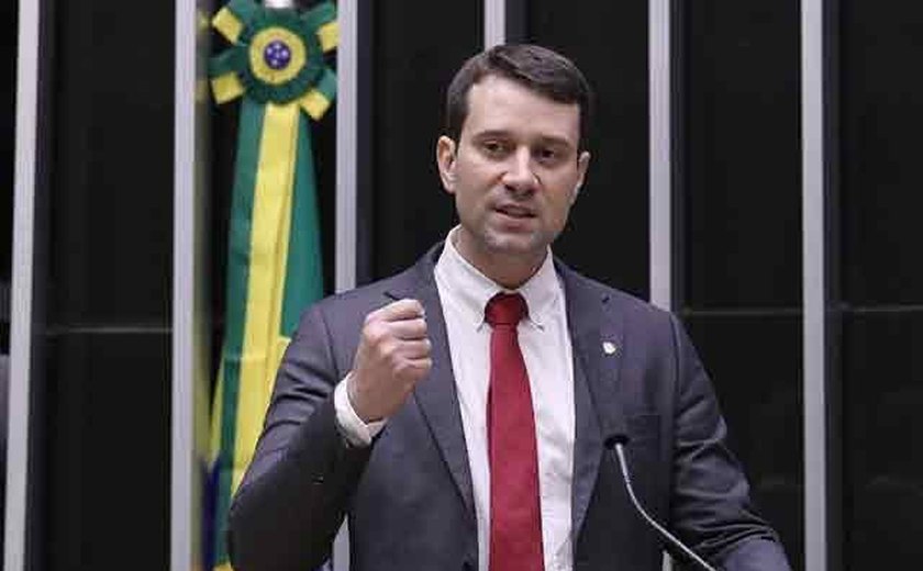 Projeto de lei que reduz para 30 dias prazo para perícia médica no INSS é apresentado por deputado alagoano