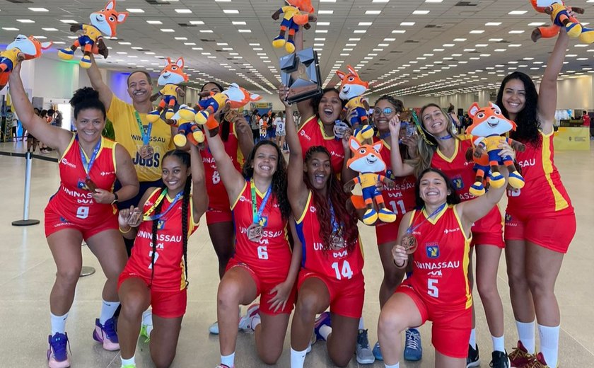 JUBs 2025: equipe de basquete feminino da UNINASSAU Maceió conquista bronze