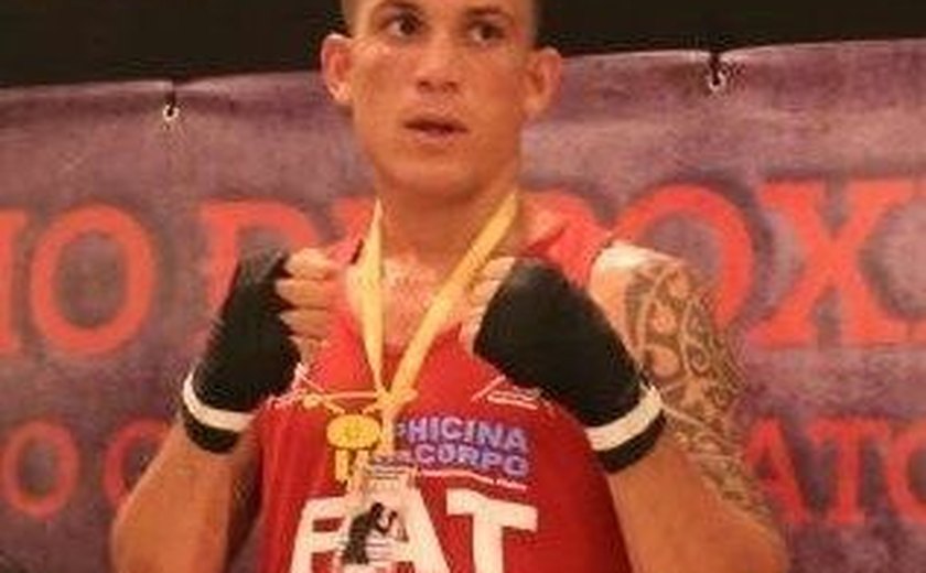 Carlos Eduardo é destaque do Alagoano de Boxe Olímpico
