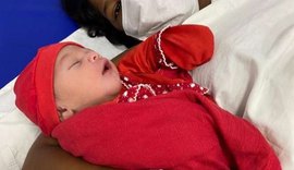 Primeiro bebê do ano nascido na maternidade do Hospital da Mulher é uma menina