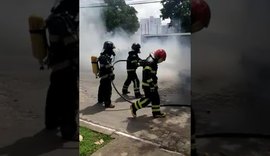 Incêndio destrói residência no Benedito Bentes, em Maceió