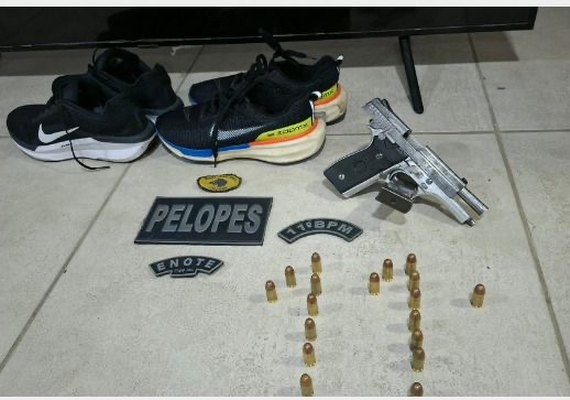 PM prende suspeito de furto e apreende arma e drogas em Santana do Ipanema e Penedo