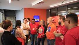 Sindicato dos Bancários fecha banco Itaú do Centro