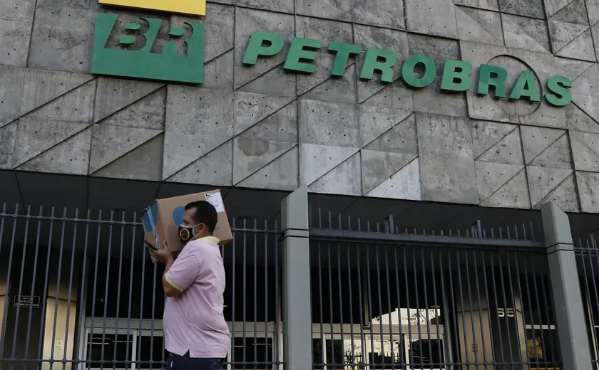 Petrobras assina acordo e reassumirá duas fábricas de fertilizantes