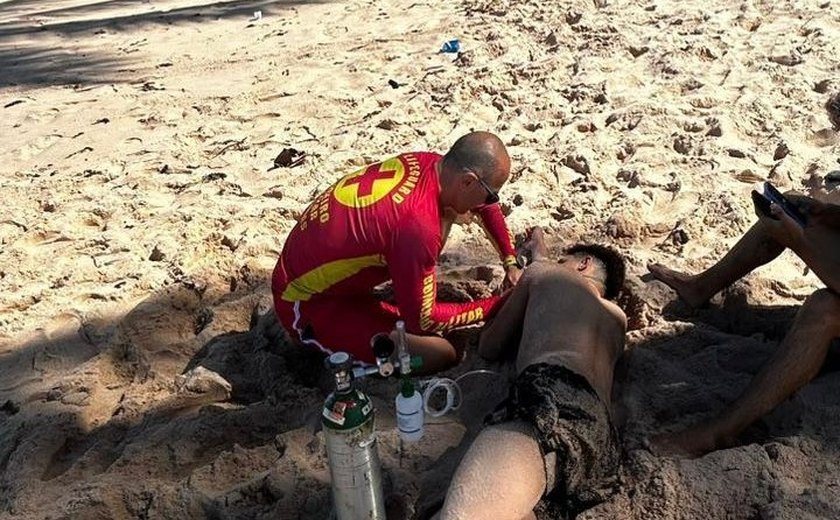 Bombeiros resgatam banhista vítima de afogamento em Cruz das Almas