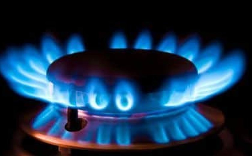 Petrobras revê política de preços do gás de cozinha para suavizar impacto ao consumidor