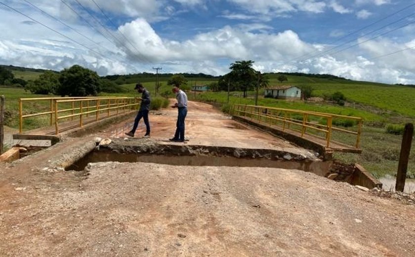 Renan Filho determina reconstrução de ponte e estrada afetadas pelas chuvas em Jacuípe