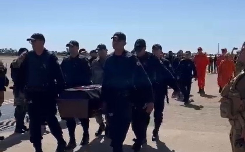 Translado de corpo de PM de Alagoas foi iniciado por volta das 9h50