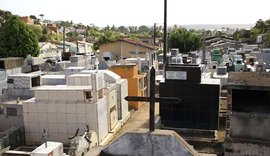 Após um ano, Cemitério Santo Antônio reabre para visitas