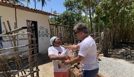 Projeto Natal Solidário distribui três toneladas de alimentos na Comunidade Palateia e instituições de Maceió